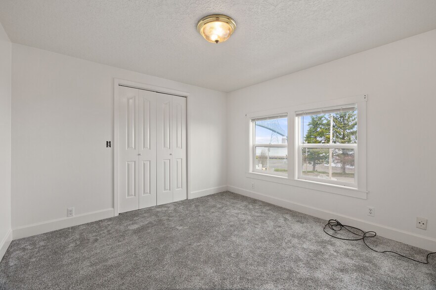 More Photos Of 175 W Bond St, Astoria Storefront Retail Residential For Sale