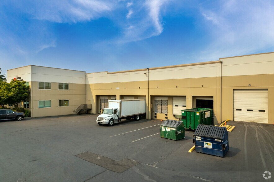 More Photos Of 18436 Cascade Ave S, Tukwila Warehouse For Lease