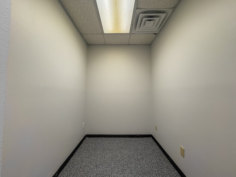 More Photos Of 9617-9635 Granby St, Norfolk General Retail For Lease