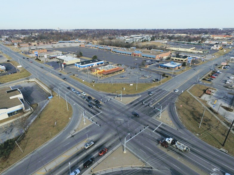13920 E 40 Hwy, Independence, MO 64055 For Lease