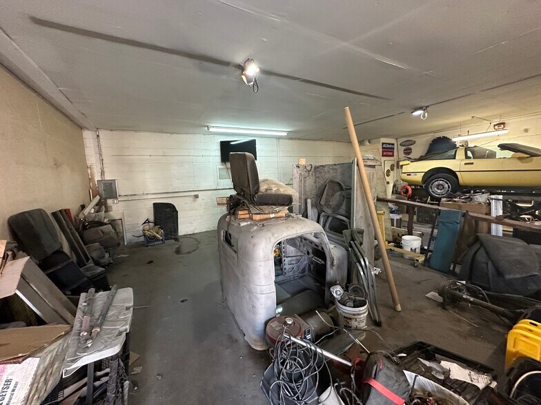 More Photos Of 715 Bergin Way, Sparks Flex For Lease