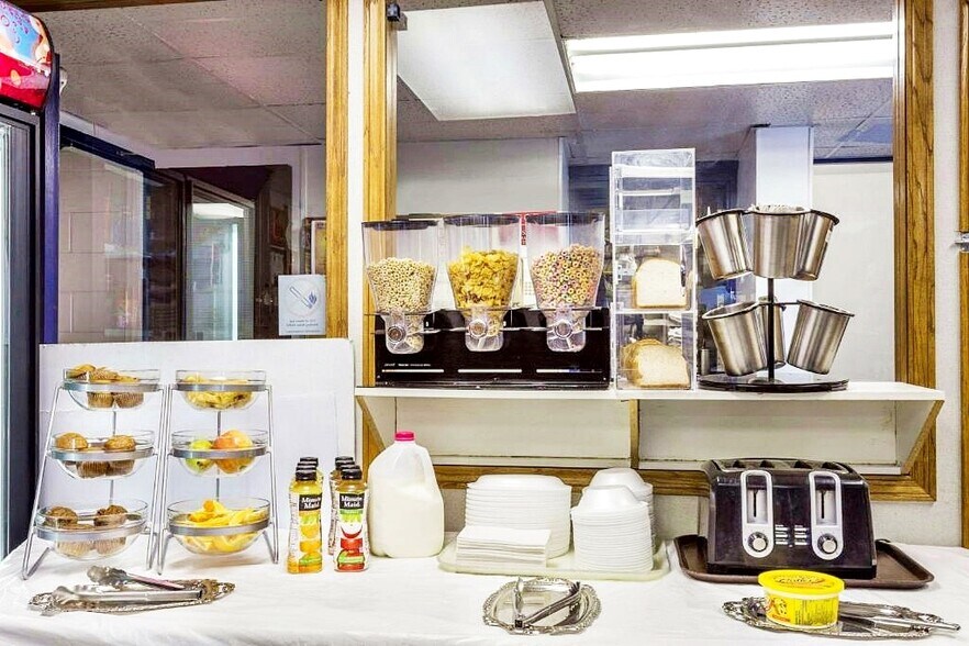 More Photos Of 45 Service Rd N, Moose Jaw Hotel For Sale