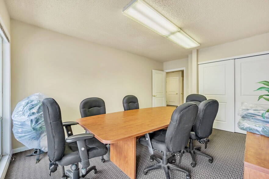More Photos Of 2123-2125 N Academy Blvd, Colorado Springs Office For Sale