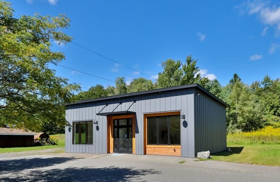 More Photos Of 6194 Main St, Tannersville Office For Lease