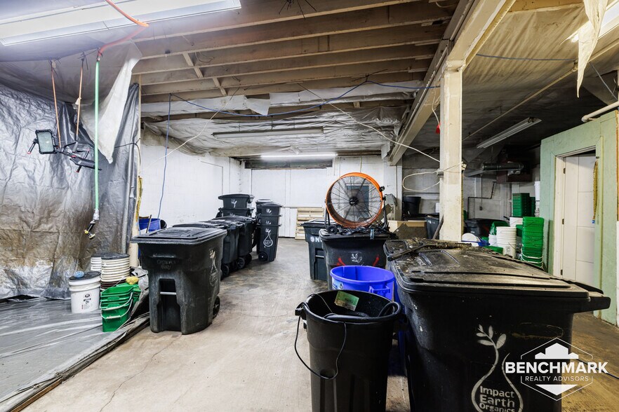 More Photos Of 545 West Ave, Rochester Warehouse For Sale