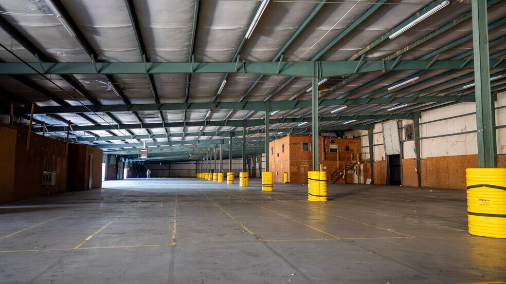 More Photos Of 1139 County Road 67, Myrtle Distribution For Sale