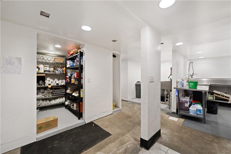 More Photos Of 85 1st St, Leechburg Restaurant For Sale