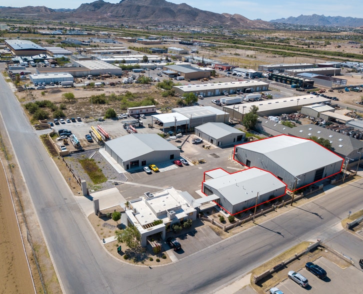 More Photos Of 1999 Futurity Dr, Sunland Park Light Distribution For Sale