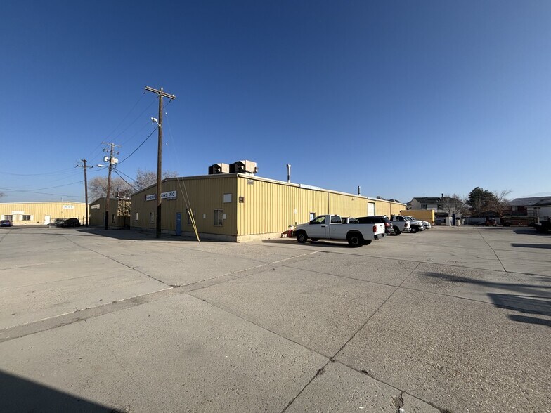 More Photos Of 3035 S 3600 W, Salt Lake City Manufacturing For Sale