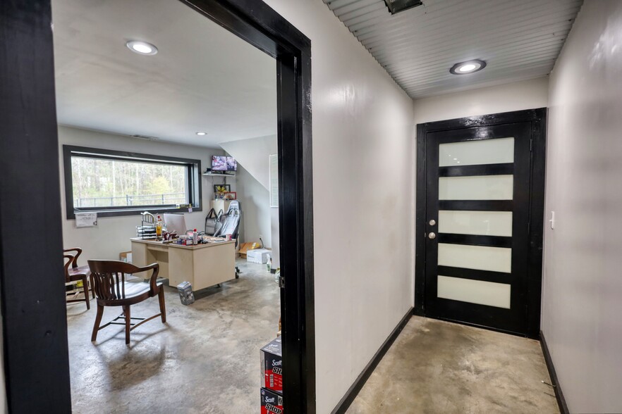 More Photos Of 200 Railroad St, Monticello Industrial For Sale