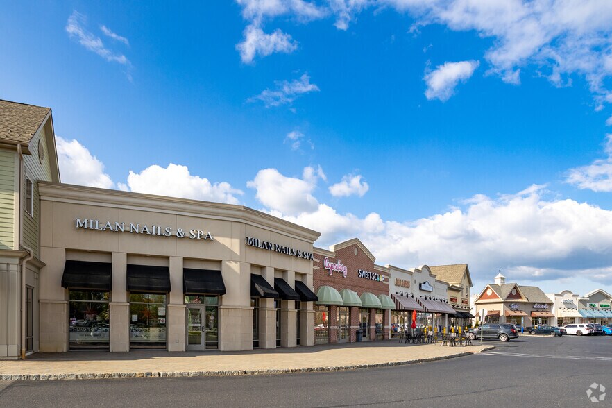 More Photos Of 23200 Columbus Rd, Columbus Unknown For Lease