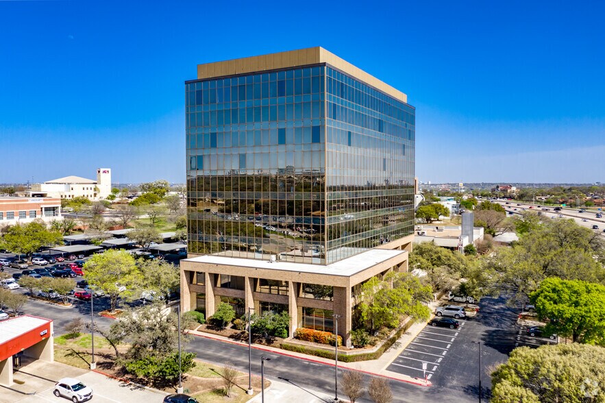 More Photos Of 6243 W Interstate 10, San Antonio Office For Lease