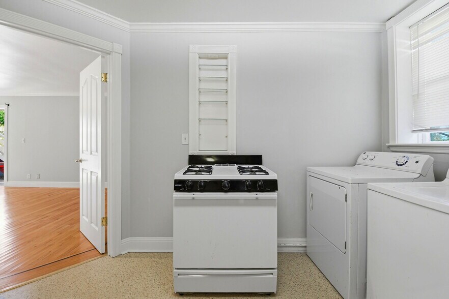 More Photos Of 931 Chestnut St, Alameda Multifamily For Sale
