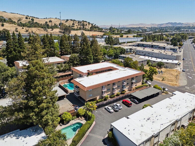 More Photos Of 1183 Saranap Ave, Walnut Creek Apartments For Sale