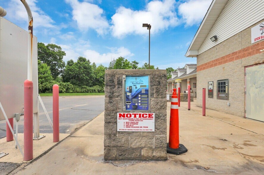 More Photos Of 450 W Waterloo St, Canal Winchester Carwash For Sale