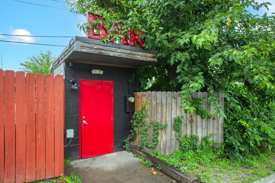 More Photos Of 1016 Woodland St, Nashville Restaurant For Lease