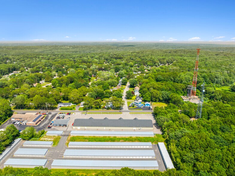 More Photos Of 430 Chapel Hill Rd, Oakdale Freestanding For Lease