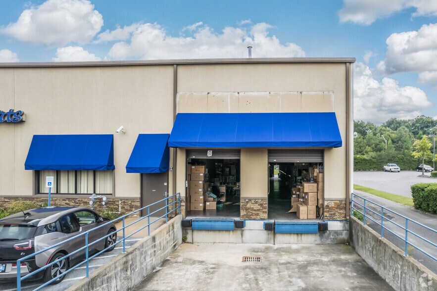 More Photos Of 4957 Summer Ave, Memphis General Retail For Lease