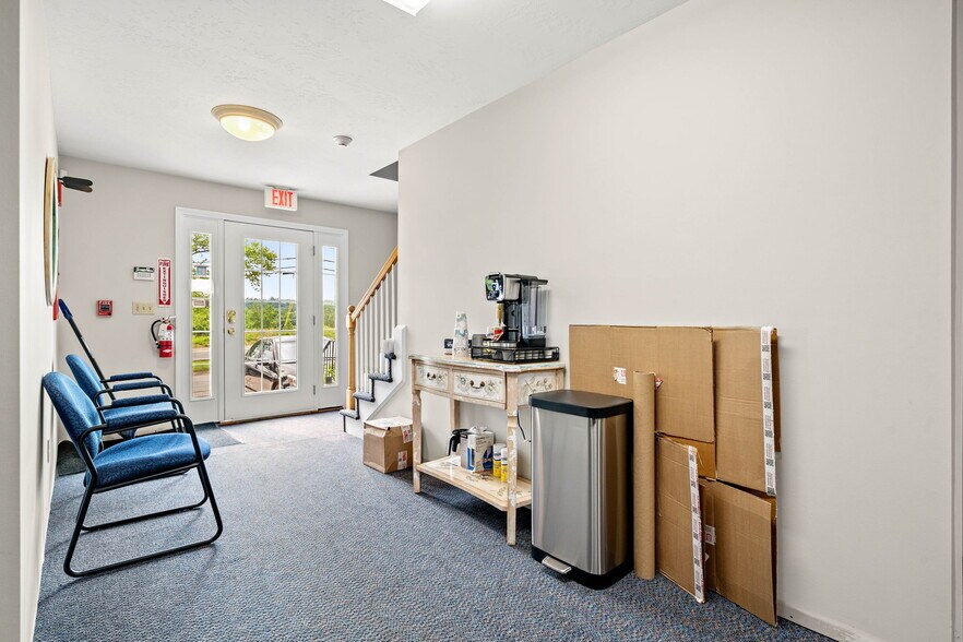 More Photos Of 15 Garden Rd, Plaistow Office For Sale