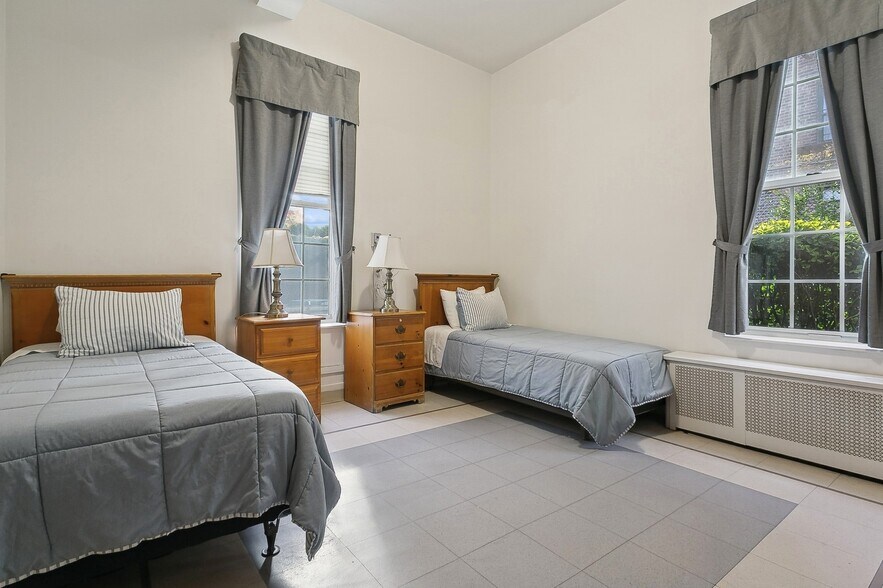 More Photos Of 3 Lehman Ter, Yonkers Congregate Senior Housing For Sale