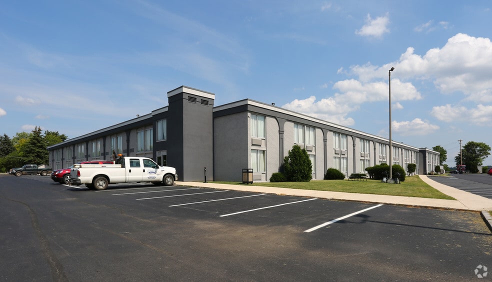 More Photos Of 6701 Buckley Rd, North Syracuse Hotel For Sale