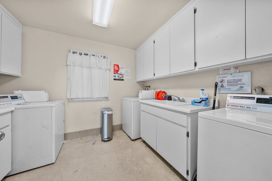 More Photos Of 321 T St, Sacramento Apartments For Sale