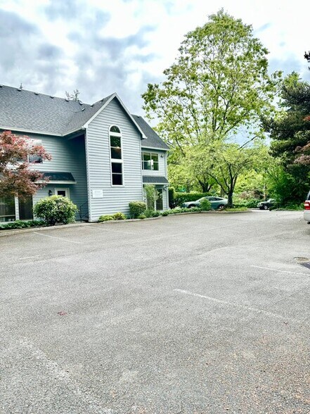 More Photos Of 8235 SW Oleson Rd, Portland Office Residential For Sale