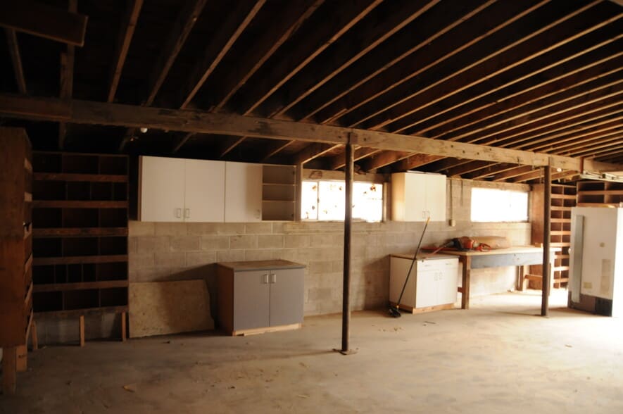 More Photos Of 2770 W 5400 S, Salt Lake City Flex For Sale