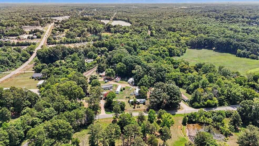 More Photos Of 1678 Stone Street Ext, Mebane Manufactured Housing Mobile Home Park For Sale