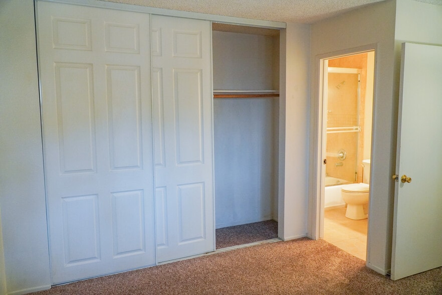 More Photos Of 1141 Reed Ave, San Diego Apartments For Sale