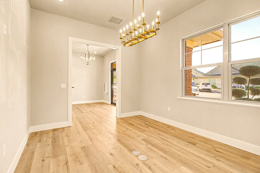 More Photos Of 13598 W Newberry Rd, Newberry Office For Lease