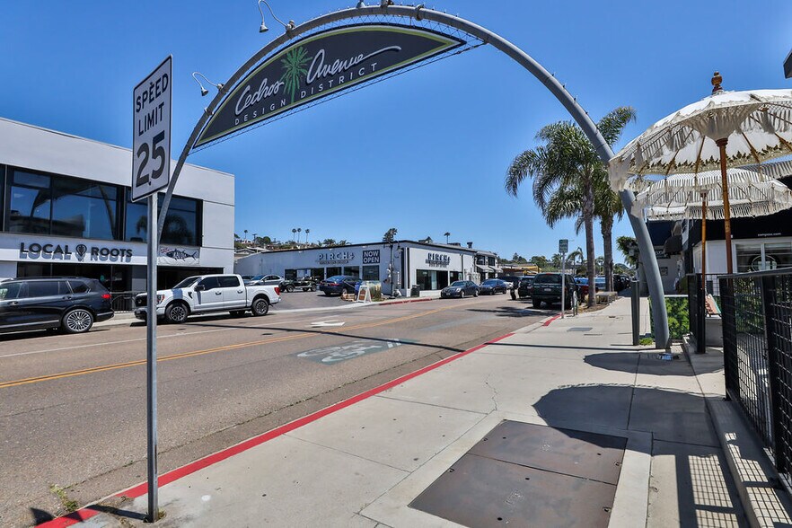 More Photos Of 118 S Cedros Ave, Solana Beach Storefront For Sale