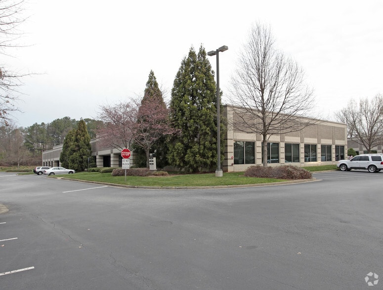 More Photos Of 889 Franklin Rd, Marietta Light Distribution For Lease