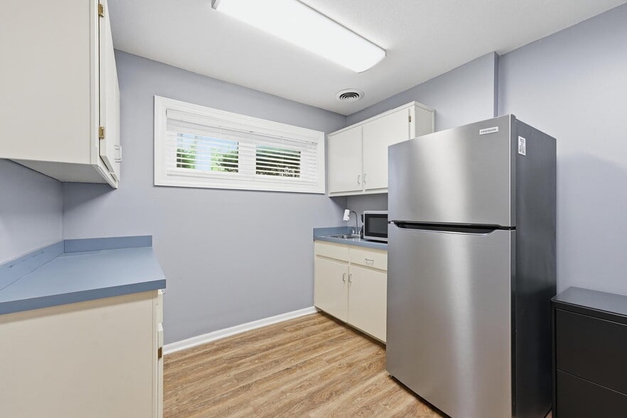 More Photos Of 12-16 Westwoods Dr, Liberty Office For Sale