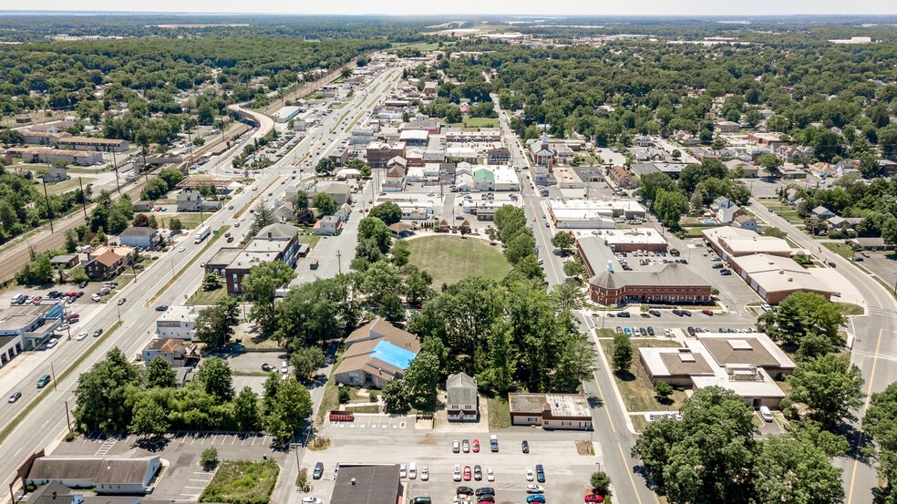 More Photos Of 115 N Parke St, Aberdeen Office For Lease