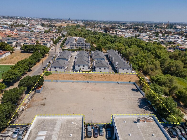 More Photos Of 25530 Dodge, Harbor City Land For Sale