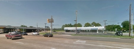 More Photos Of 2400 Garth Rd, Baytown Freestanding For Lease