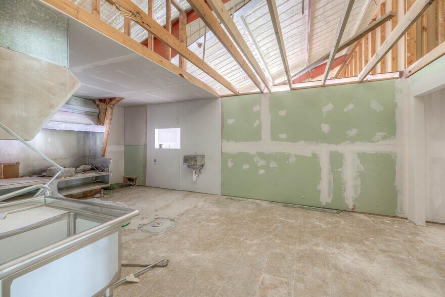 More Photos Of 4129 US-59 Hwy, Livingston Truck Terminal For Lease