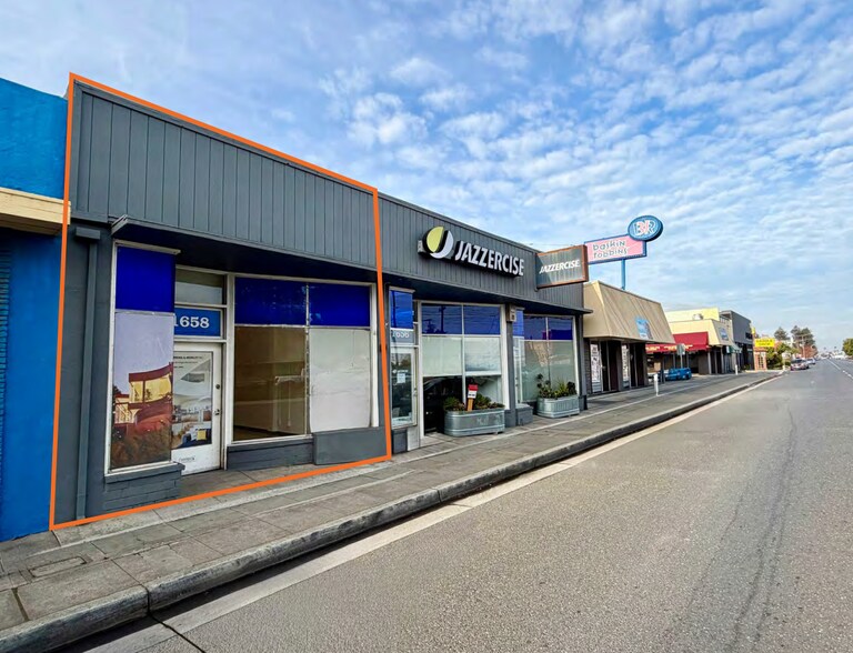 More Photos Of 1658 El Camino Real, San Carlos General Retail For Lease