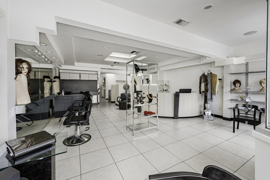 More Photos Of 4632 E 7th St, Long Beach Storefront For Sale
