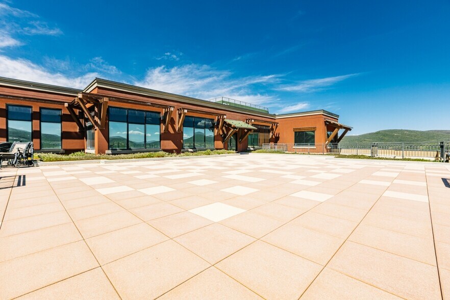 More Photos Of 1 Victory Ln, Park City Medical For Lease