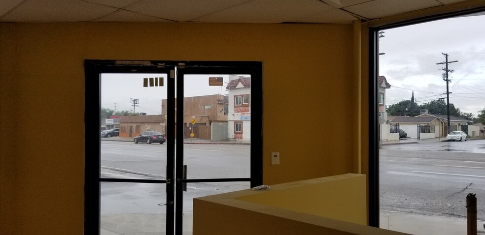 More Photos Of 6100-6108 Vineland Ave, North Hollywood Freestanding For Lease