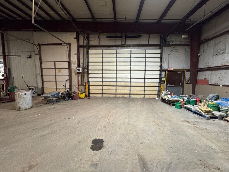 More Photos Of 1811 N Topping Ave, Kansas City Warehouse For Sale