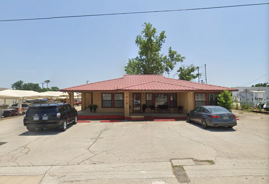 Primary Photo Of 1012 Fort Worth Hwy, Weatherford Office For Sale