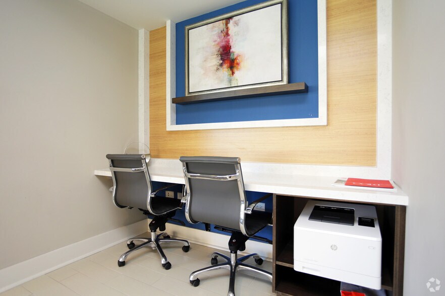 More Photos Of 847 Chicago Ave, Evanston Apartments For Lease