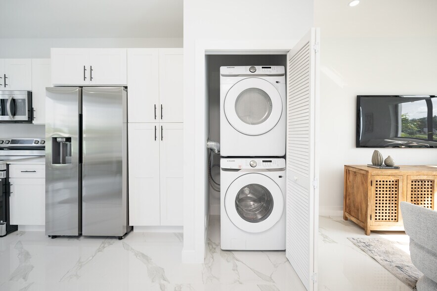 More Photos Of 238 nw 2nd St, Florida City Apartments For Sale