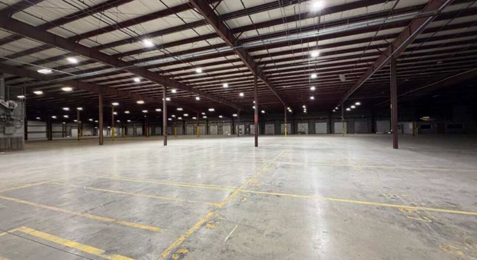 More Photos Of 2875 Needmore Rd, Dayton Warehouse For Lease