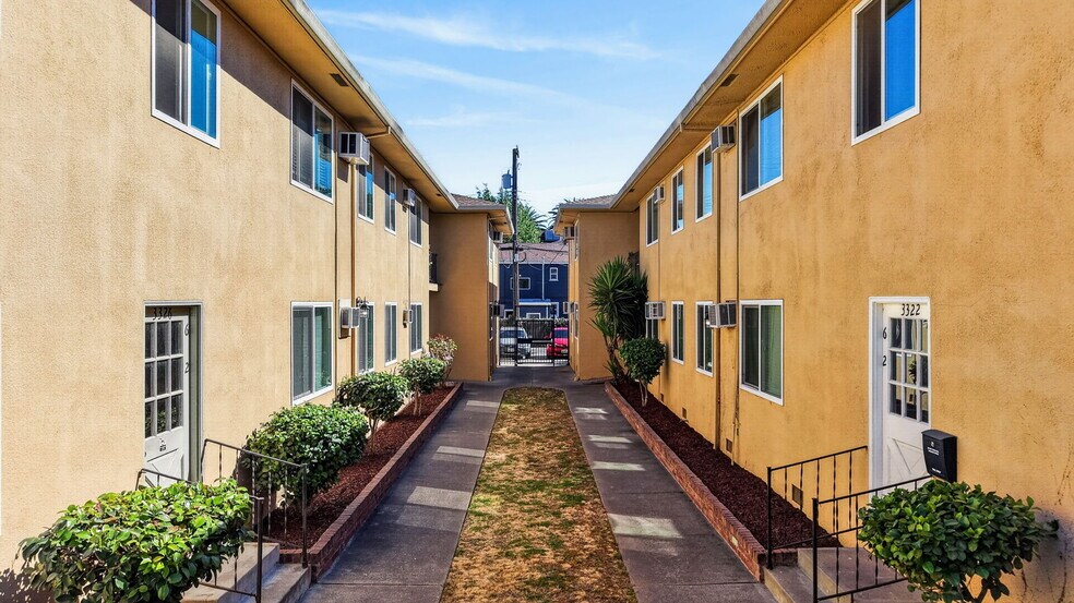 More Photos Of 3322 Y St, Sacramento Apartments For Sale