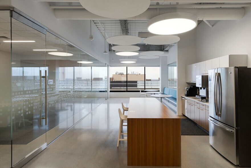 More Photos Of 500 N 5th St, Minneapolis Office For Lease