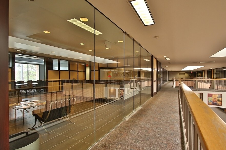 More Photos Of 5252 Westchester St, Houston Office Residential For Lease